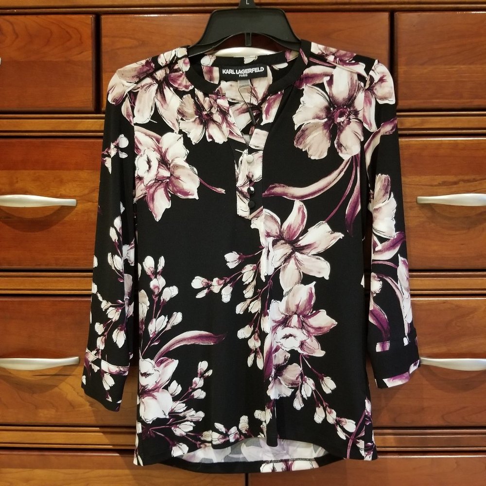 Karl Lagerfeld Paris V-Neck 3/4-Sleeve Floral Top